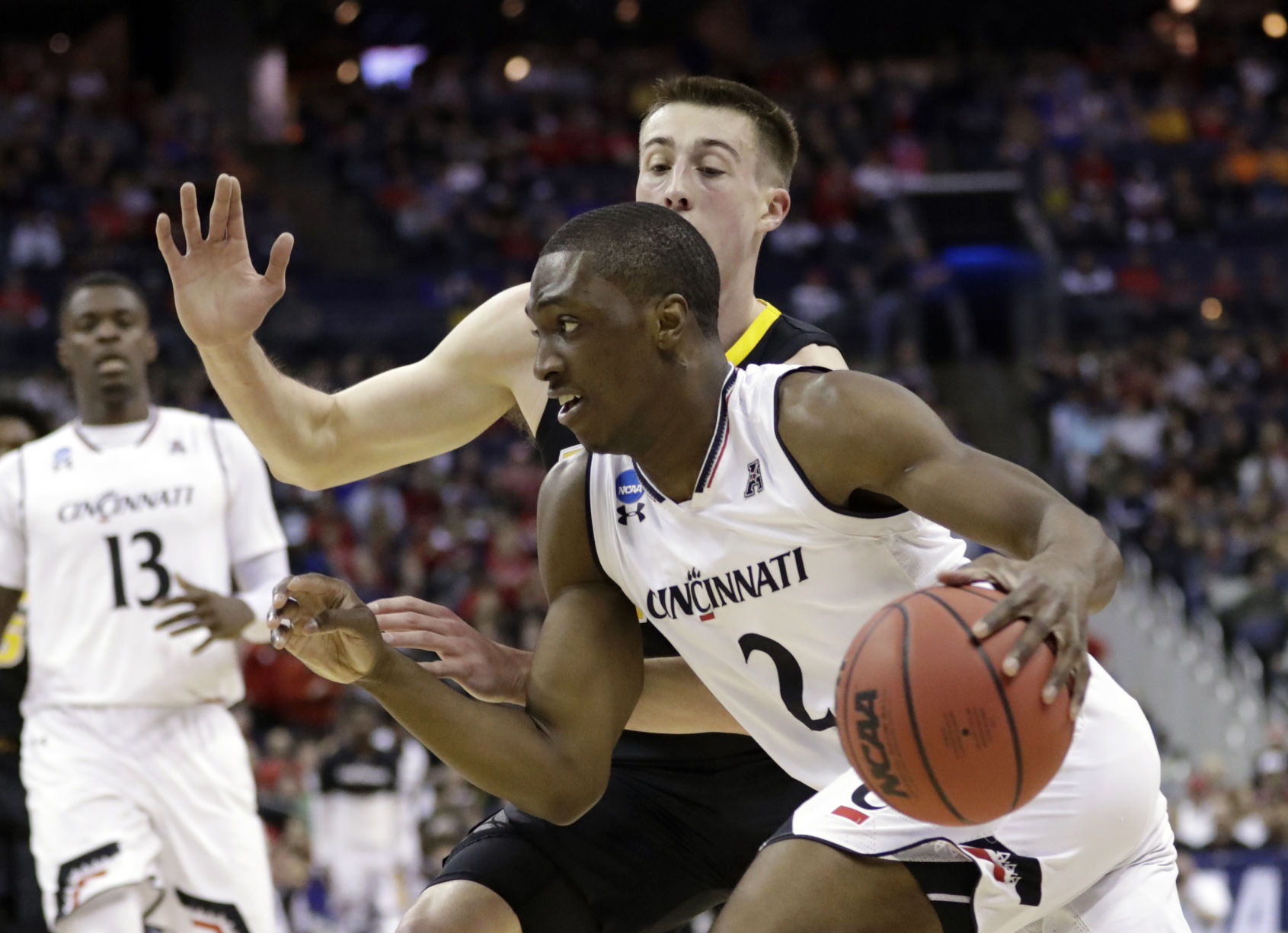 NCAA Cincinnati Iowa Basketball